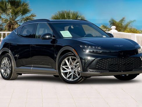 Used 2023 Genesis GV60 Advanced image 2