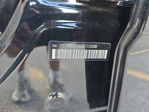 Used 2020 Kia Soul S FWD image 34