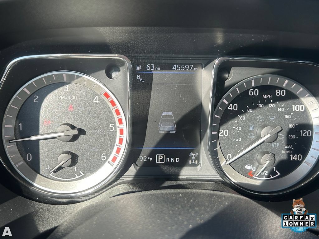 Used 2019 Nissan Titan SL w/ Midnight Edition AWD/4WD image 33
