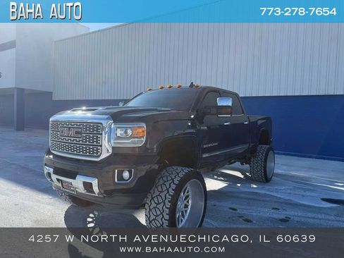 Used 2019 GMC Sierra 3500 Denali image 1