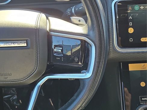 Used 2022 Land Rover Range Rover Velar R-Dynamic S image 19