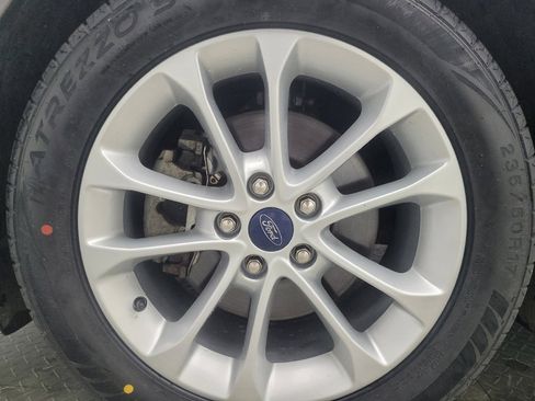 Used 2019 Ford Fusion SE FWD image 31