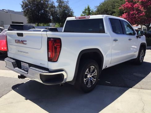 Used 2025 GMC Sierra 1500 SLT RWD image 4