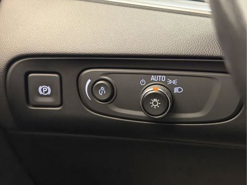 Certified 2021 Buick Enclave Essence AWD/4WD image 41