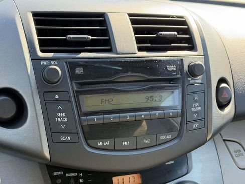 Used 2011 Toyota RAV4 2WD w/ Base L4 Extra Value Pkg image 3