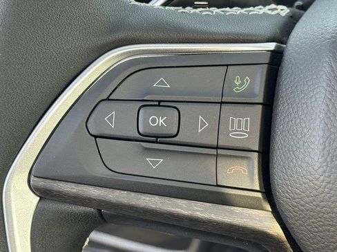 New 2025 Jeep Grand Cherokee L Limited image 16