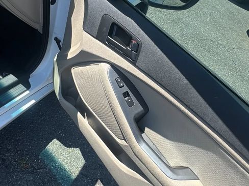 Used 2013 Kia Optima LX FWD image 21