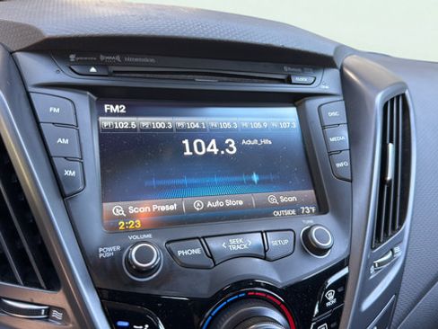 Used 2014 Hyundai Veloster Turbo FWD image 17