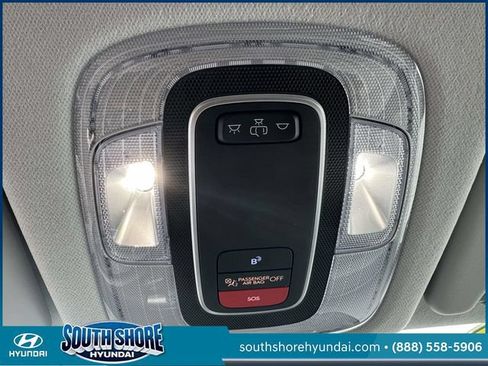 Certified 2025 Hyundai Kona SEL AWD/4WD image 38