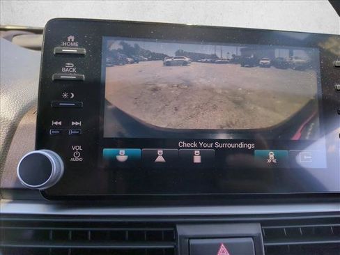 Used 2018 Honda Accord Touring image 14