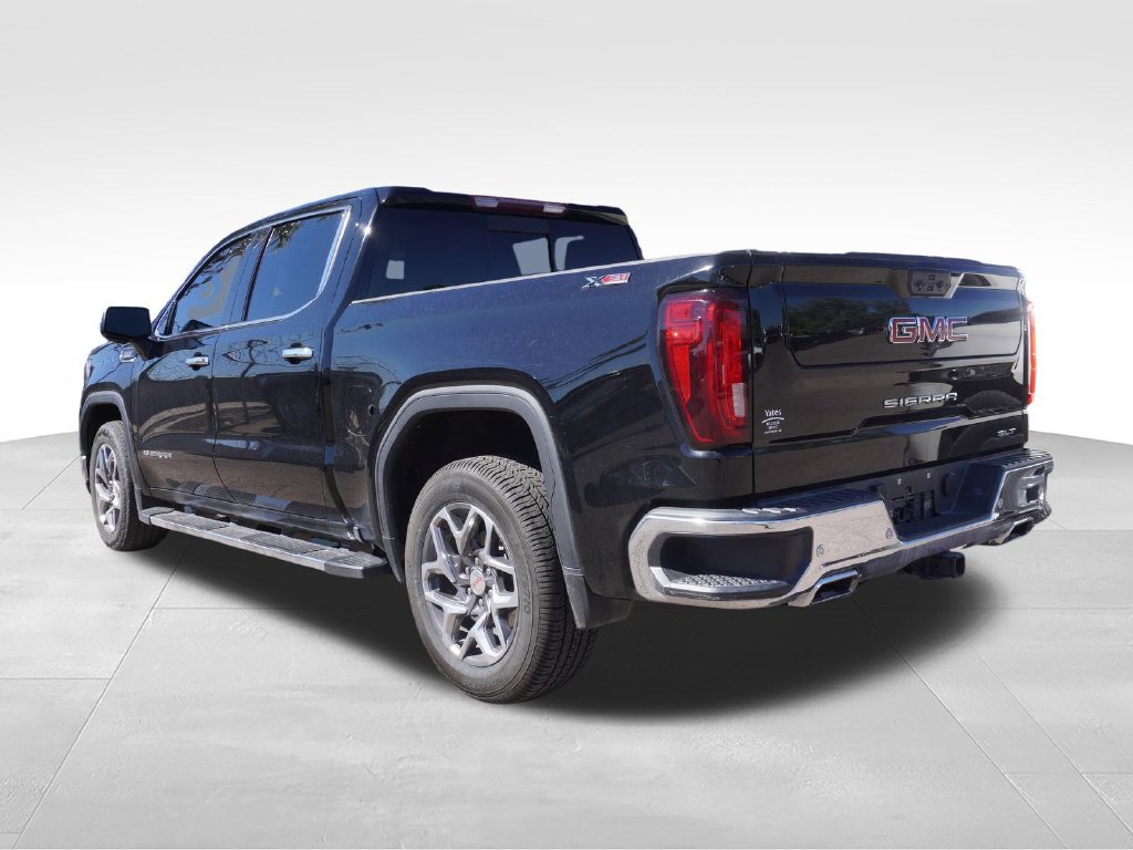 Used 2023 GMC Sierra 1500 SLT w/ SLT Premium Plus Package AWD/4WD image 5