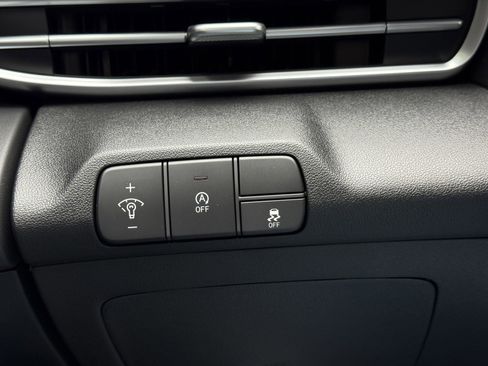 New 2026 Hyundai Elantra SE image 17