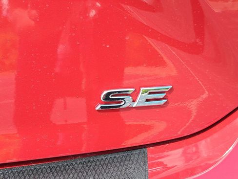 New 2025 Toyota Camry SE image 8