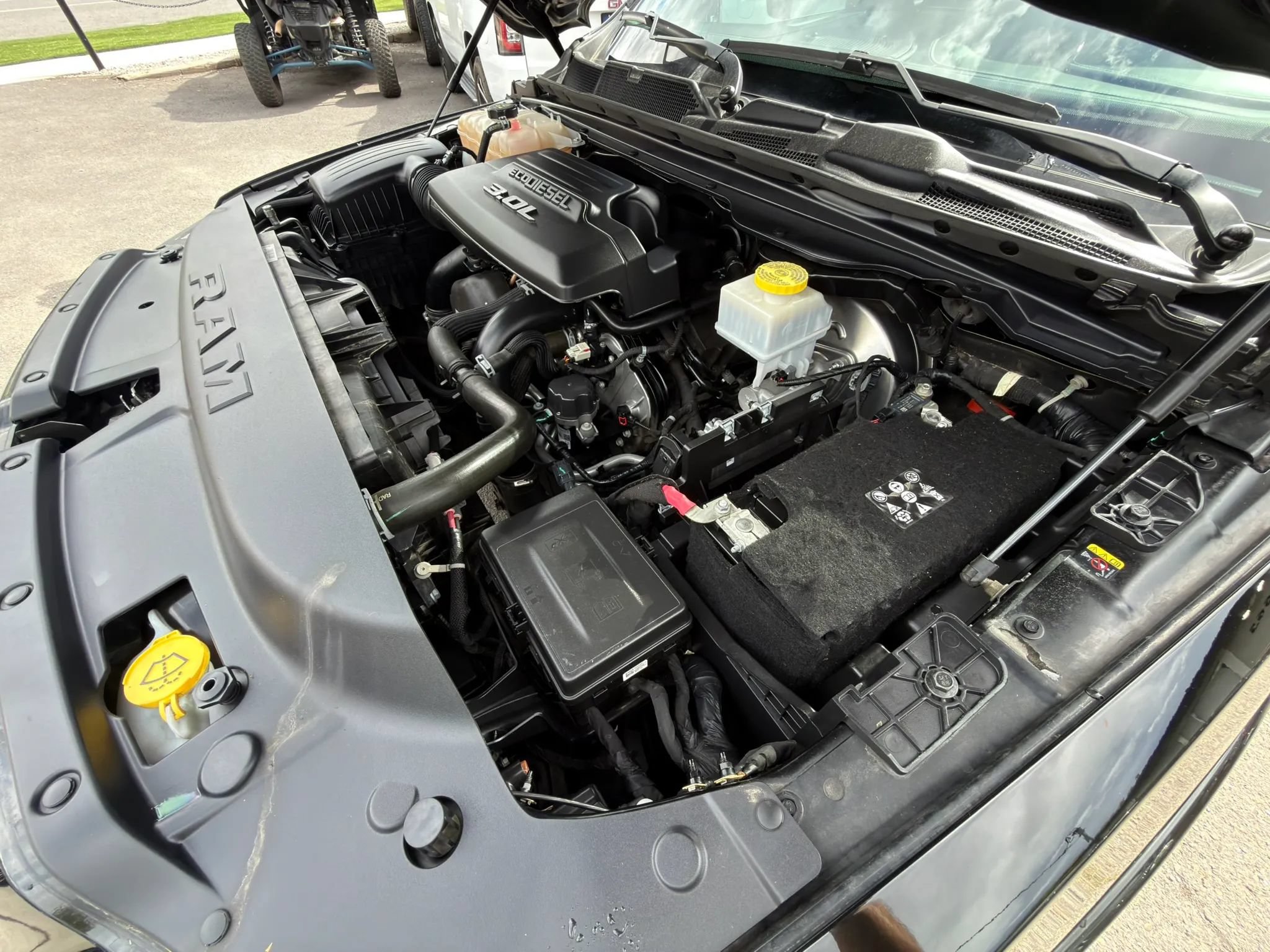 Used 2022 RAM 1500 Limited w/ (RED) Edition AWD/4WD image 5