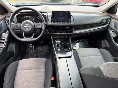 Used 2023 Nissan Rogue SV image 15