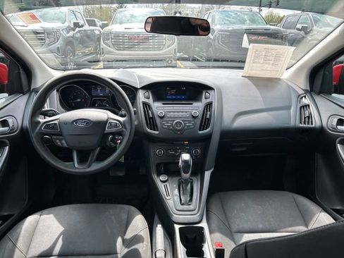 Used 2016 Ford Focus SE FWD image 21