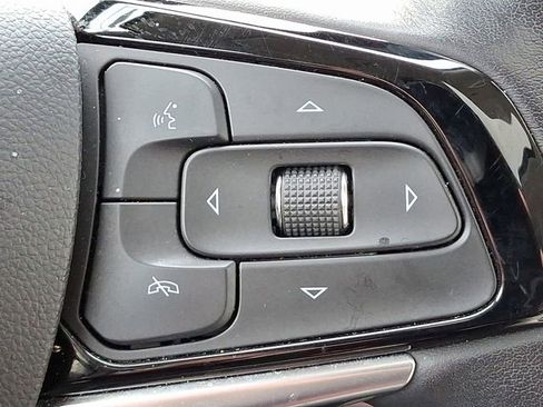 Used 2023 Buick Enclave Essence w/ Experience Buick Package image 24