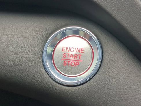 Used 2025 Acura RDX SH-AWD image 24