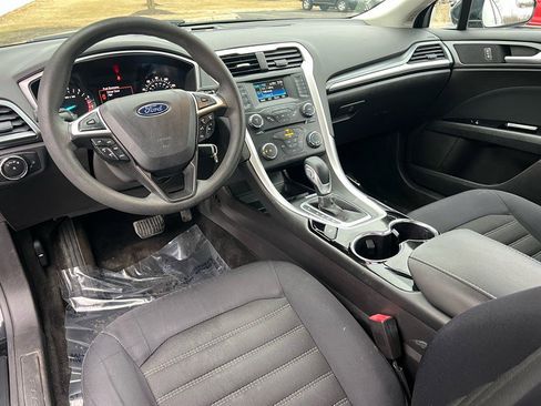 Used 2014 Ford Fusion SE image 28