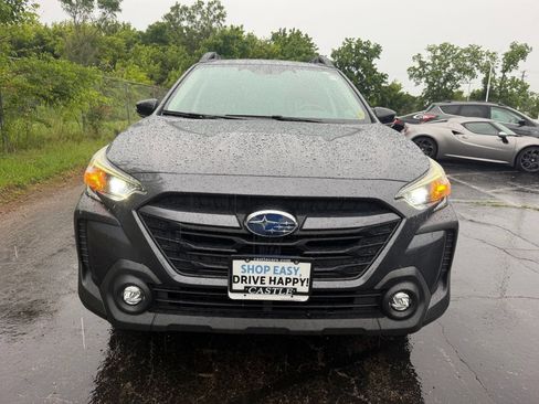 Used 2024 Subaru Outback Premium AWD/4WD image 2