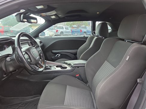 Used 2022 Dodge Challenger GT w/ Blacktop Package image 10