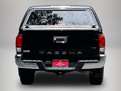 Used 2023 Toyota Tacoma SR5 RWD image 6