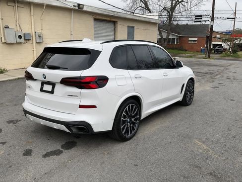 Used 2024 BMW X5 xDrive50e w/ Premium Package AWD/4WD image 7