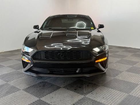 Used 2020 Ford Mustang Coupe w/ Equipment Group 101A RWD image 4