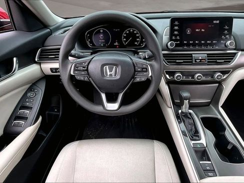Used 2018 Honda Accord LX image 8