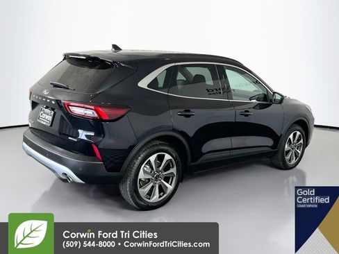 Used 2025 Ford Escape Platinum AWD/4WD image 15