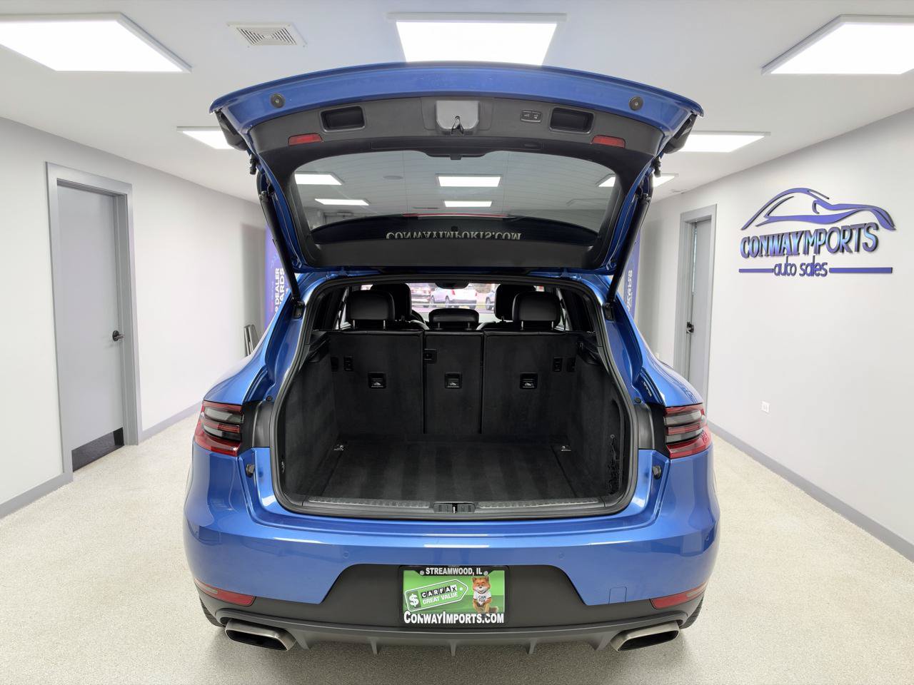 Used 2017 Porsche Macan AWD/4WD image 34