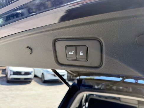New 2026 Nissan Pathfinder SL FWD image 30