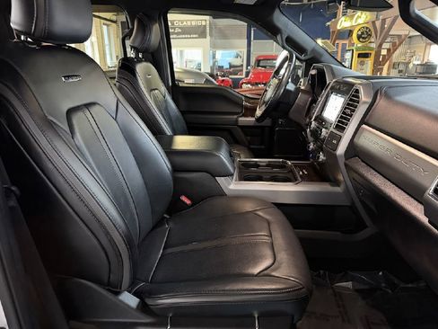 Used 2017 Ford F350 Platinum w/ FX4 4x4 Off Road Package image 12