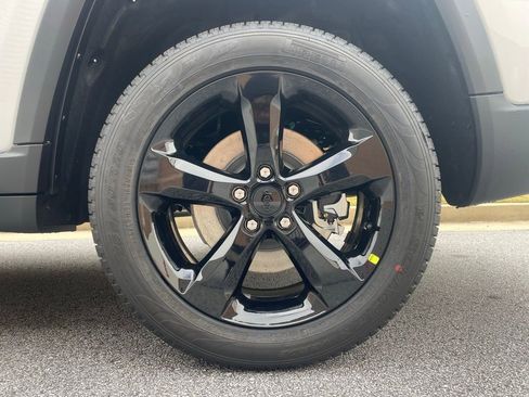 New 2025 Jeep Grand Cherokee L Limited w/ Black Appearance Package RWD image 8