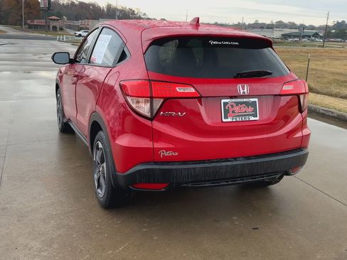 Used 2018 Honda HR-V EX image 8