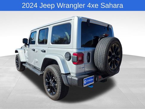 Used 2024 Jeep Wrangler Unlimited Sahara image 6