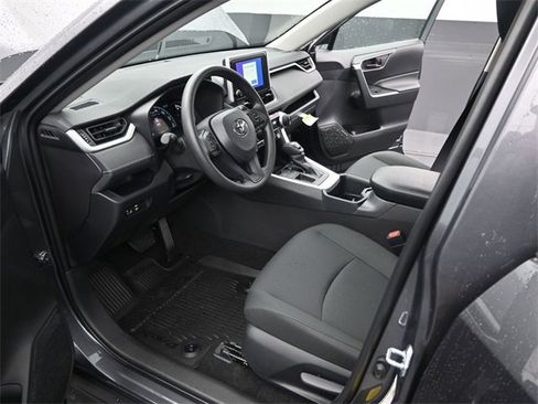 New 2025 Toyota RAV4 LE image 4