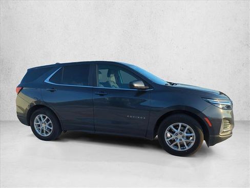Used 2023 Chevrolet Equinox LT FWD image 4