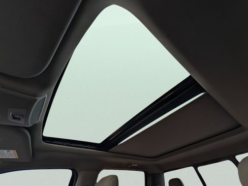 Used 2018 Ford F150 XLT w/ Equipment Group 302A Luxury image 75