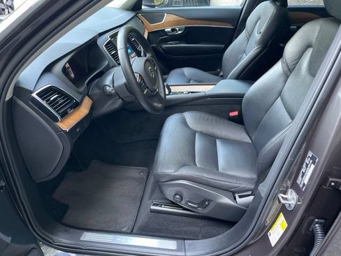Certified 2024 Volvo XC90 B5 Plus AWD/4WD image 10