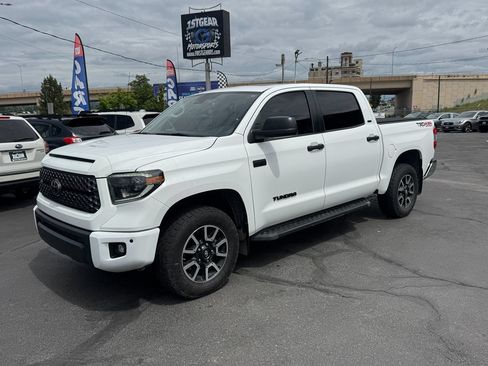 Used 2019 Toyota Tundra SR5 AWD/4WD image 4