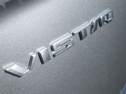 Certified 2026 Cadillac Vistiq Sport image 8