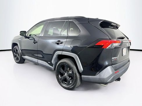 Used 2021 Toyota RAV4 XLE Premium AWD/4WD image 7