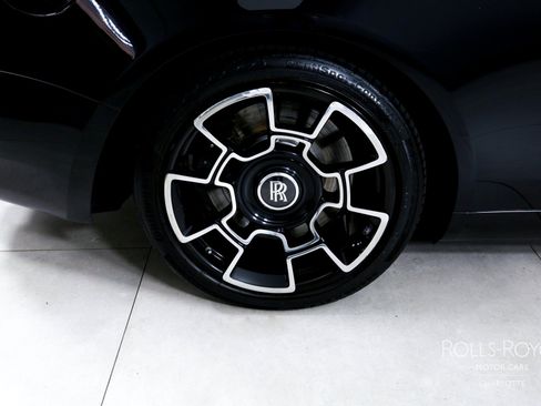 Used 2019 Rolls-Royce Dawn RWD image 33