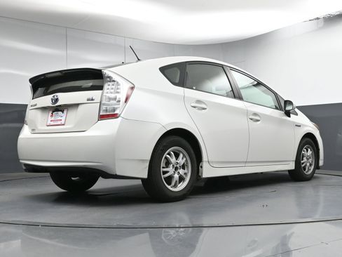 Used 2011 Toyota Prius Three image 25