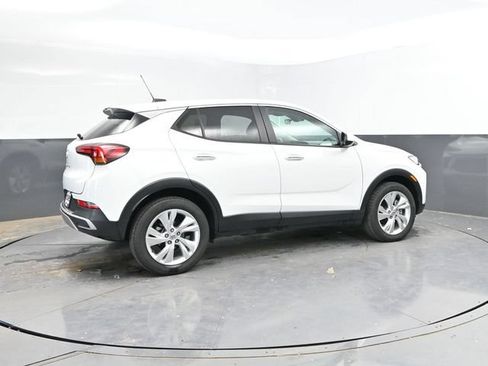 Used 2025 Buick Encore GX Preferred AWD/4WD image 2