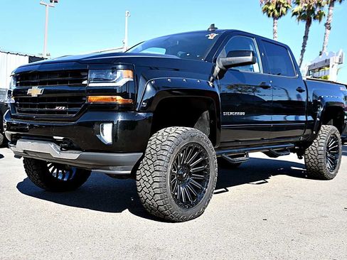 Used 2017 Chevrolet Silverado 1500 LT w/ All Star Edition AWD/4WD image 1