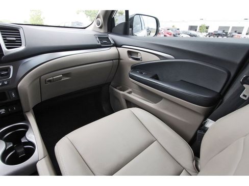 Used 2018 Honda Pilot EX-L image 12