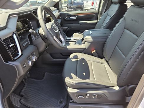 New 2025 GMC Sierra 2500 Denali w/ Denali Reserve Package image 6