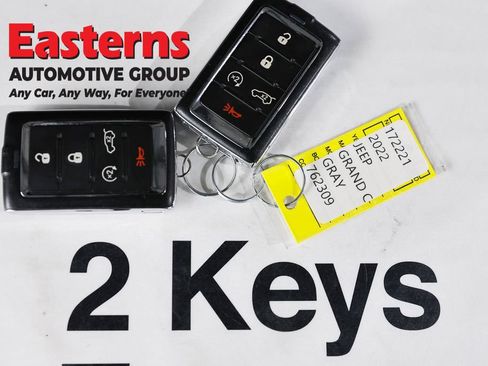 Used 2022 Jeep Grand Cherokee Limited 4xe w/ Luxury Tech Group II AWD/4WD image 28